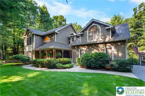191 Chatham Hill Rd, Stroudsburg, PA 18360