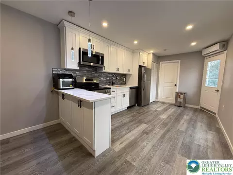 138 S Franklin St, Shamokin, PA 17872