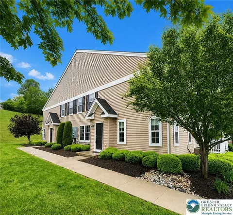 5960 Valley Forge Dr, Coopersburg, PA 18036