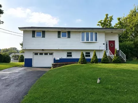 318 Penn St, Topton, PA 19562