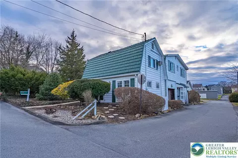 110 Arch St, Macungie, PA 18062
