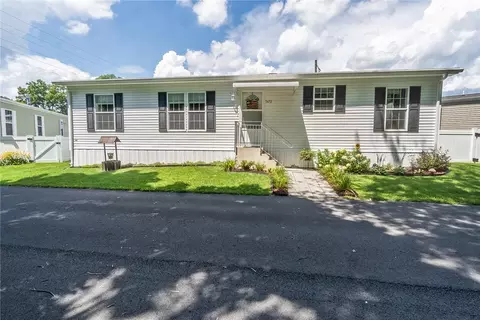 7472 Continental Cir, Trexlertown, PA 18087
