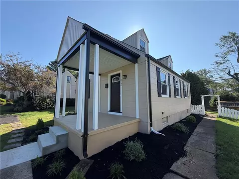 2740 Elm Ct, Allentown, PA 18104