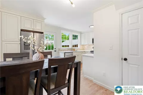Dining - 408 Maple Rd, Hellertown, PA 18055 photo 4 of 4