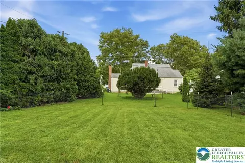 Exterior - 408 Maple Rd, Hellertown, PA 18055 photo 10 of 14