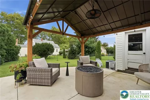 Exterior - 408 Maple Rd, Hellertown, PA 18055 photo 5 of 14