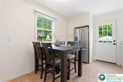 Dining - 408 Maple Rd, Hellertown, PA 18055 photo 2 of 4