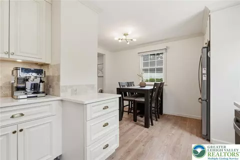 Kitchen - 408 Maple Rd, Hellertown, PA 18055 photo 5 of 6