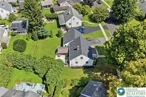 View/Area - 408 Maple Rd, Hellertown, PA 18055 photo 6 of 6