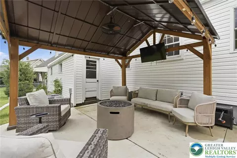 Exterior - 408 Maple Rd, Hellertown, PA 18055 photo 8 of 14
