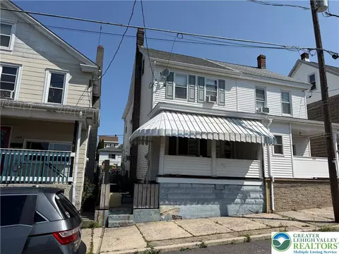 246 E Ludlow St, Summit Hill, PA 18250