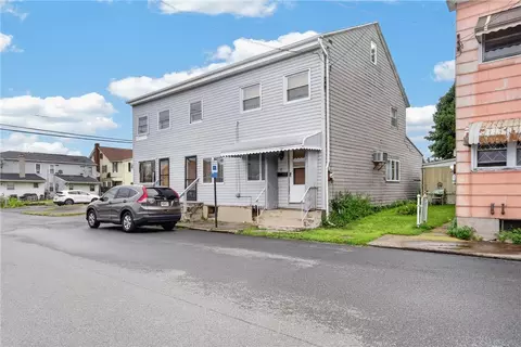 17 Logan St, Mcadoo, PA 18237