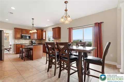 Dining - 245 E Dell Rd, Bath, PA 18014 photo 4 of 8