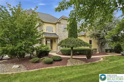 Exterior - 245 E Dell Rd, Bath, PA 18014 photo 12 of 12