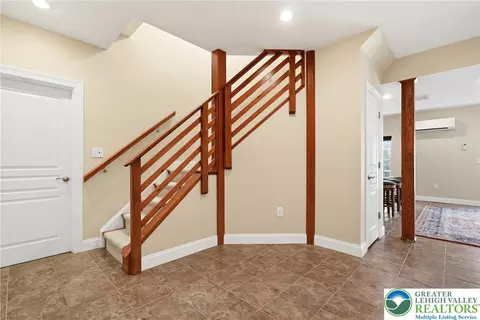 Entry Way - 245 E Dell Rd, Bath, PA 18014 photo 7 of 9