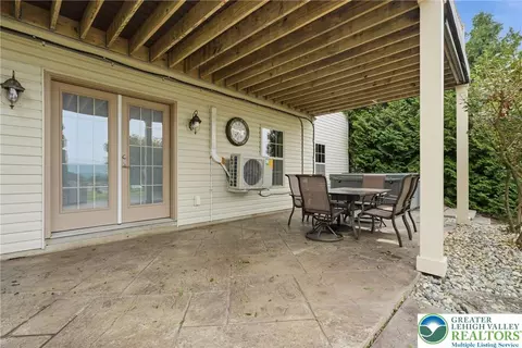 Exterior - 245 E Dell Rd, Bath, PA 18014 photo 6 of 12