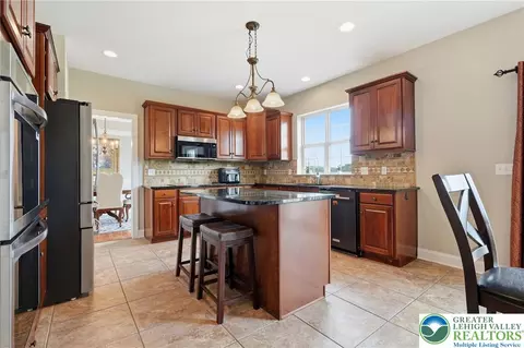 Kitchen - 245 E Dell Rd, Bath, PA 18014 photo 1 of 9