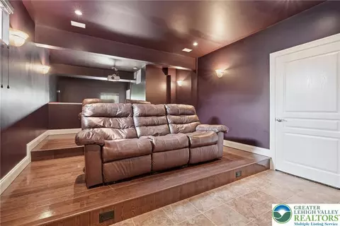 Bedroom - 245 E Dell Rd, Bath, PA 18014 photo 11 of 11