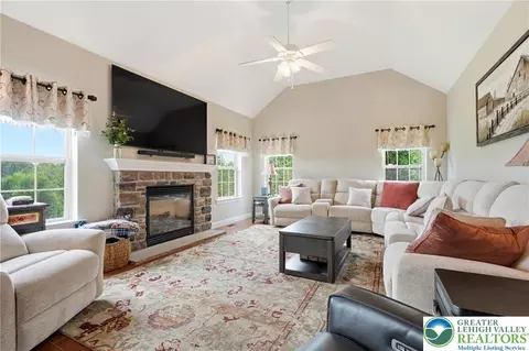 Living - 245 E Dell Rd, Bath, PA 18014 photo 1 of 7