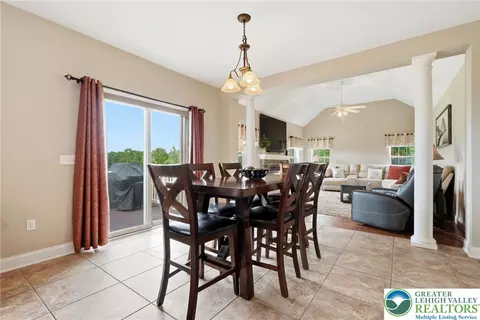 Dining - 245 E Dell Rd, Bath, PA 18014 photo 5 of 8