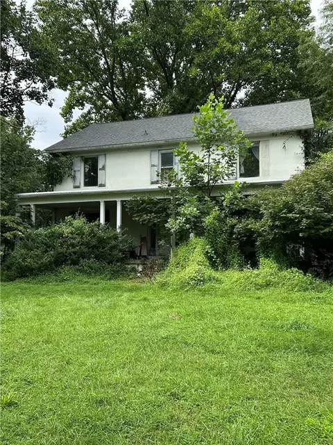 201 Ruth St, Portland, PA 18351