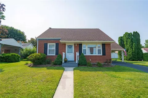 1244 Jubilee St, Emmaus, PA 18049