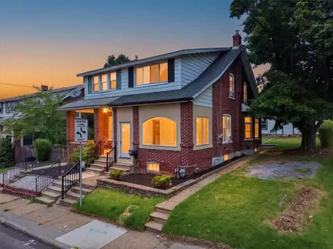 2455 S 4th St, Allentown, PA 18103