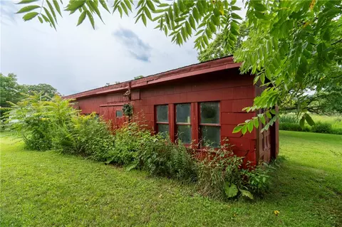 Exterior - 665 Point Phillips Rd, Bath, PA 18014 photo 18 of 23
