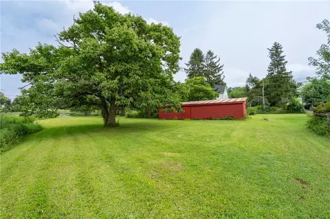 Exterior - 665 Point Phillips Rd, Bath, PA 18014 photo 20 of 23