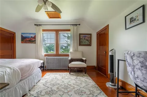 Bedroom - 665 Point Phillips Rd, Bath, PA 18014 photo 7 of 8