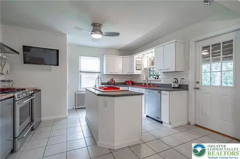 Kitchen - 229 E Wall St, Bethlehem, PA 18018 photo 2 of 6