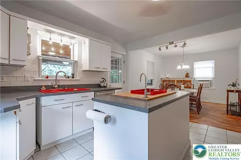 Kitchen - 229 E Wall St, Bethlehem, PA 18018 photo 6 of 6