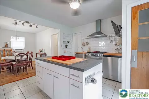 Kitchen - 229 E Wall St, Bethlehem, PA 18018 photo 4 of 6