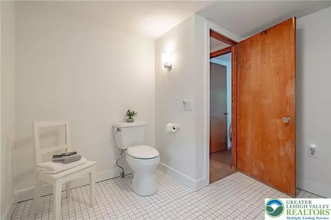 Bath - 229 E Wall St, Bethlehem, PA 18018 photo 6 of 7