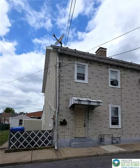230 Wood St, Catasauqua, PA 18032
