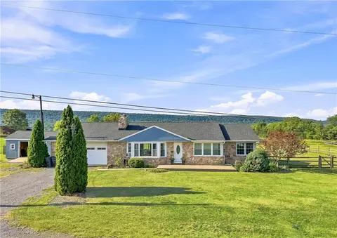 7421 Behler Rd, New Tripoli, PA 18066