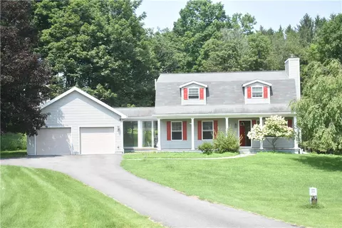 1227 Spring Run Rd, Saylorsburg, PA 18353