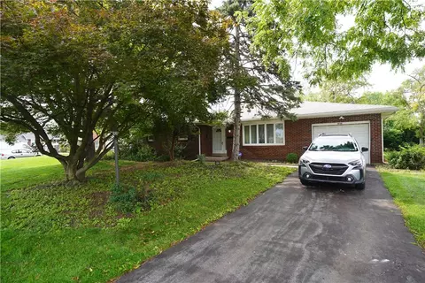 1804 28th St SW, Allentown, PA 18103