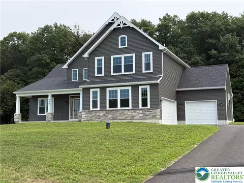 9 Yorkshire Cir, Weisenberg Twp, PA 18051