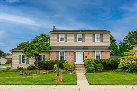 4442 Adams St, Egypt, PA 18052