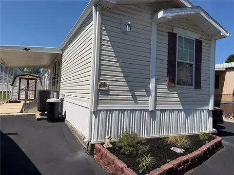 4582 Court St, Coplay, PA 18037