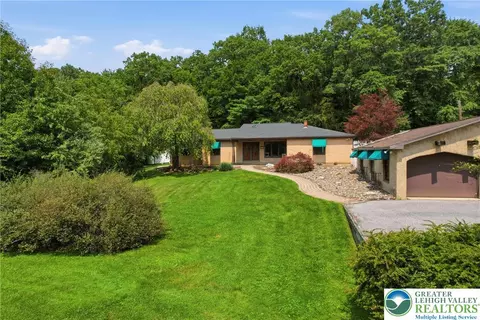 1421 Nectarine Rd, Danielsville, PA 18038