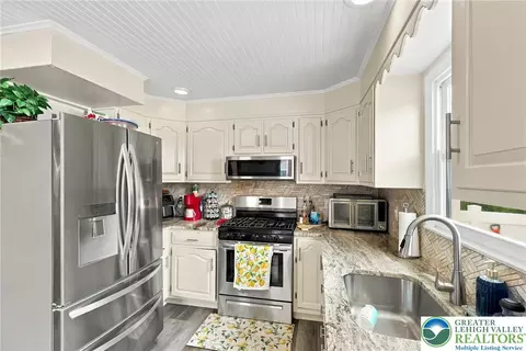 Kitchen - 763 5th St, Fullerton, PA 18052 photo 4 of 6