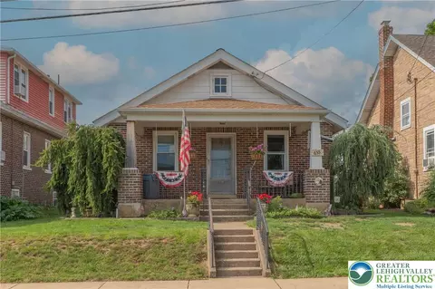655 North St, Emmaus, PA 18049