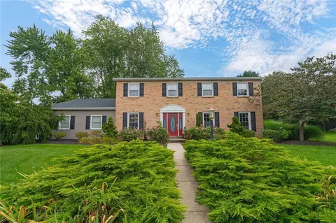 1151 Treeline Dr, Allentown, PA 18103