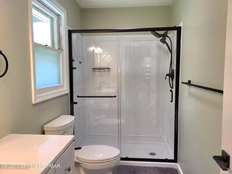 Bath - 8 Wolf Way, White Haven, PA 18661 photo 2 of 5