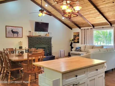 Dining - 8 Wolf Way, White Haven, PA 18661 photo 2 of 2