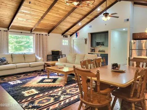 Dining - 8 Wolf Way, White Haven, PA 18661 photo 1 of 2
