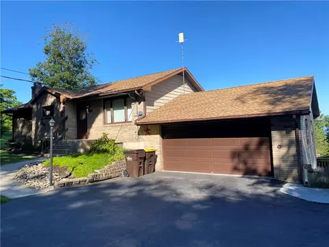 5443 S South Mtn, Milford Twp, PA 18049