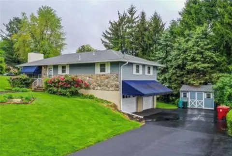 1308 Johnson St, Forks Twp, PA 18040